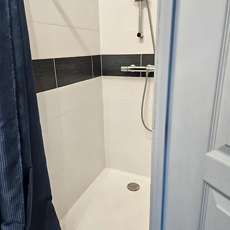 Appartamento Joli Piscine Climatise Les Angles (Gard)